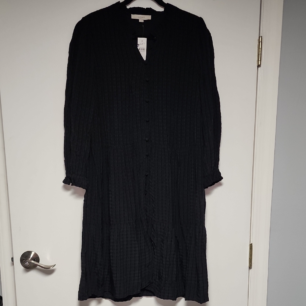 NWT LOFT Black Textured Ruffle Button Swing Long Sleeve Dress Size L